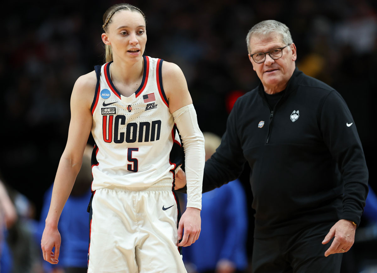 Geno Auriemma Breaks All-Time Coaching Wins Record In UConn Win Over Fairleigh Dickinson