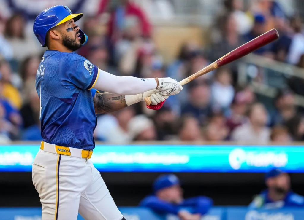 Astros Acquire Twins’ Carlos Correa, Marlins’ Jesus Sanchez