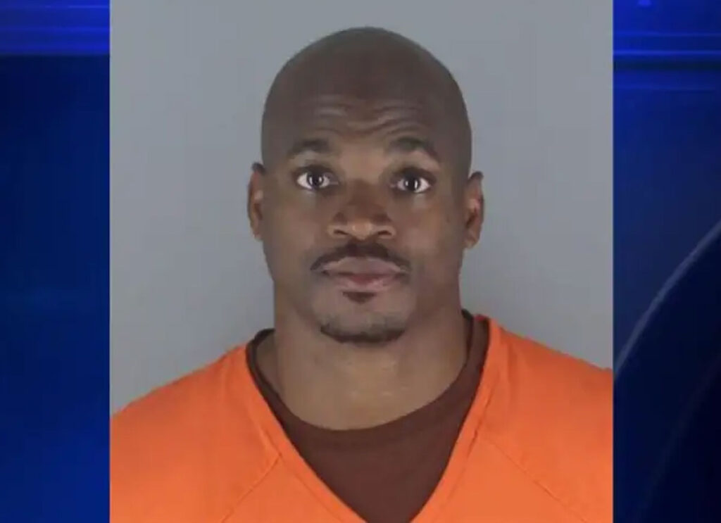 Most Infamous Sports Mugshots: Vikings’ Adrian Peterson Charged With Injuring Son In ’14