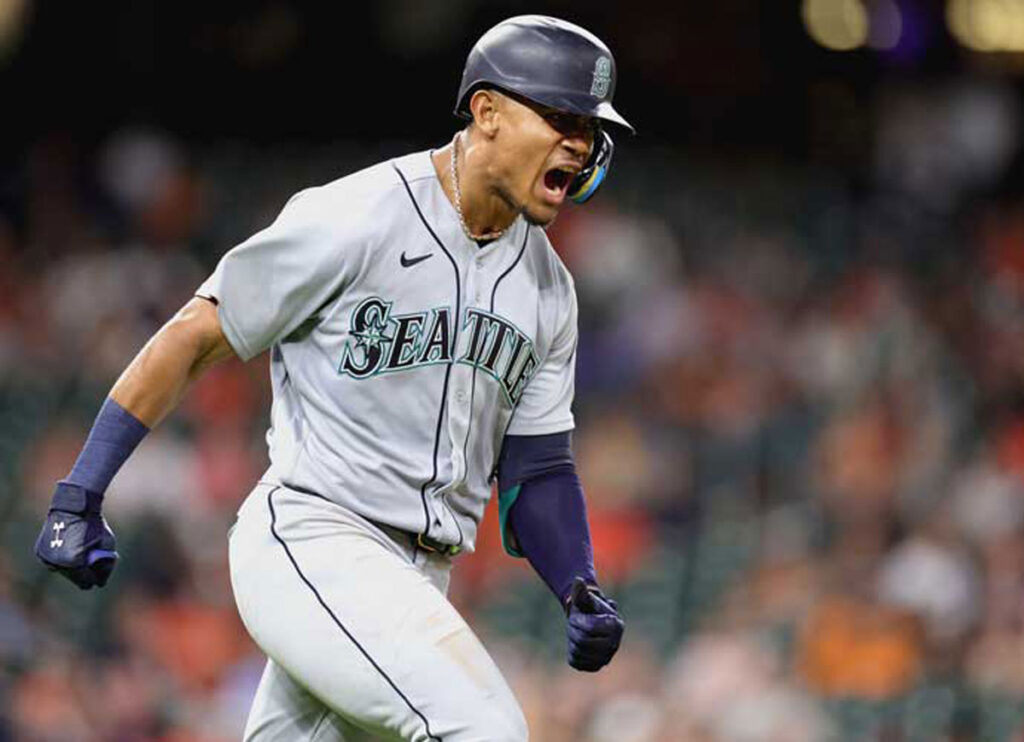 Mariners’ Julio Rodriguez Makes History With 20-20 Season In First 4-Years
