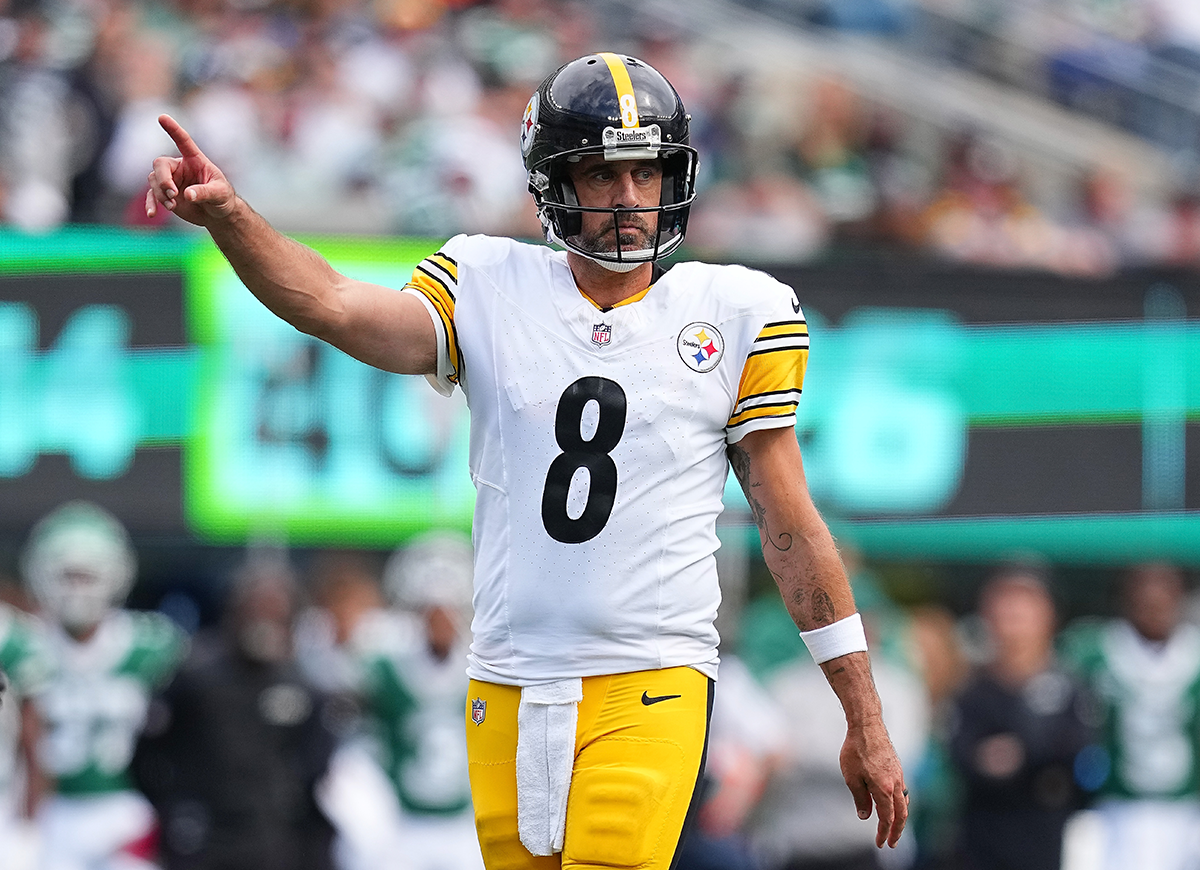 Aaron Rodgers Storms Out Of Press Conference After What Could Be His Final Game