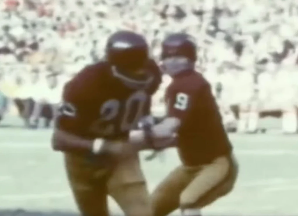 Former Eagles & Redskins Hall Of Fame Quarterback Sonny Jurgensen Dies At 91