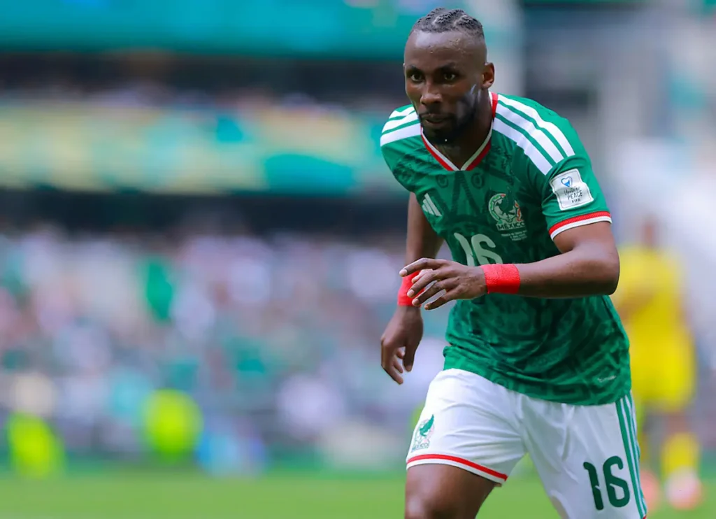 Naturalized Mexican Julián Quiñones Leads Mexico Past South Africa in World Cup Opener