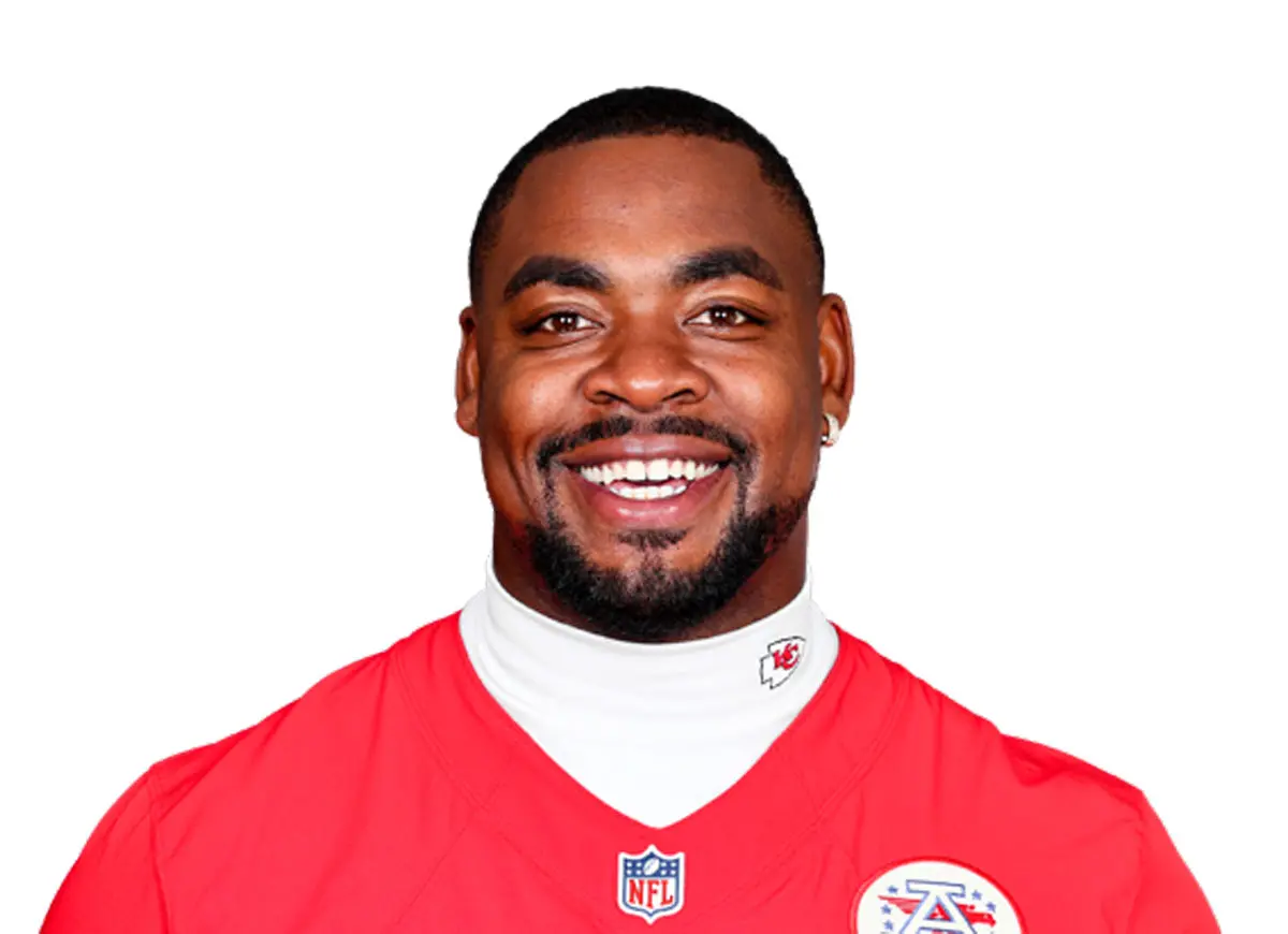 Chiefs’ Chris Jones Gets Into Screaming Match With DL Coach On Sideline