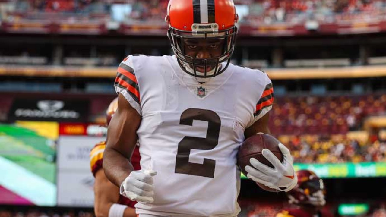 Browns Star Amari Cooper Left Practice With Injury Sunday