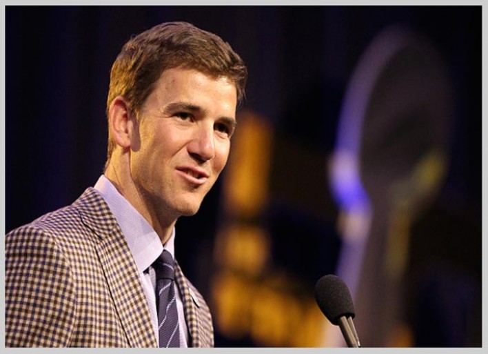 Eli Manning Explains Deadpan Reaction To Brother Peyton S