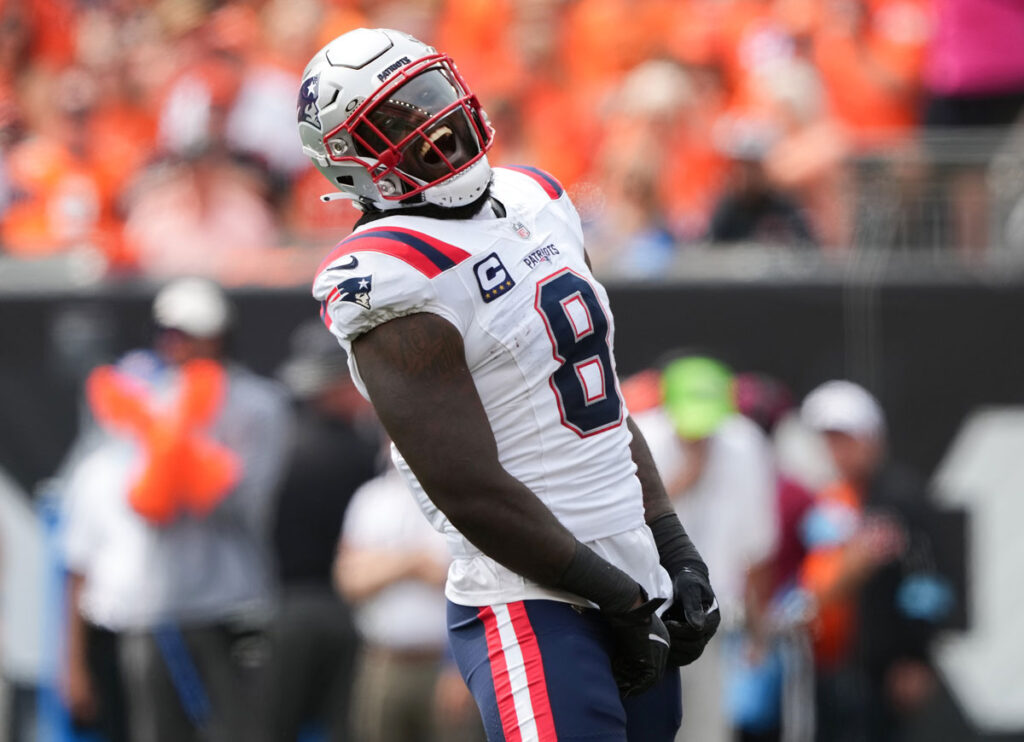 Patriots’ Ja’Whaun Bentley To Miss Rest Of 2024 Season With Upper-Body Injury